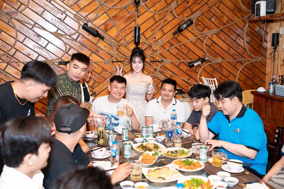 Ảnh do Hamita Studio chụp