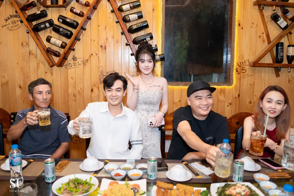 Ảnh do Hamita Studio chụp